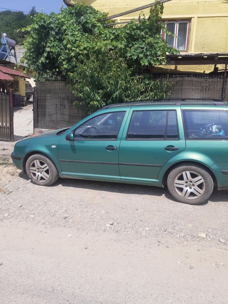 Vand masina VW Golf 4