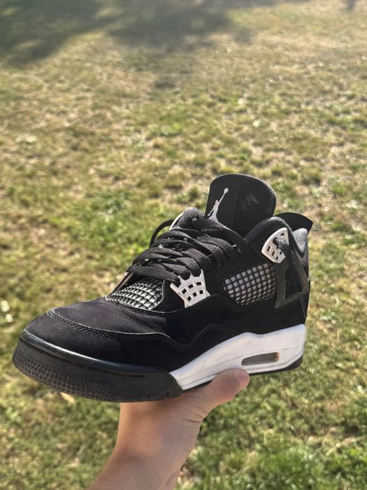 Jordan 4