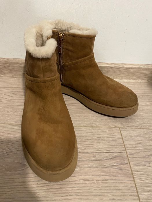 Cizme ugg doua purtari