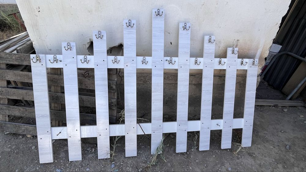 Гешалка на стенный