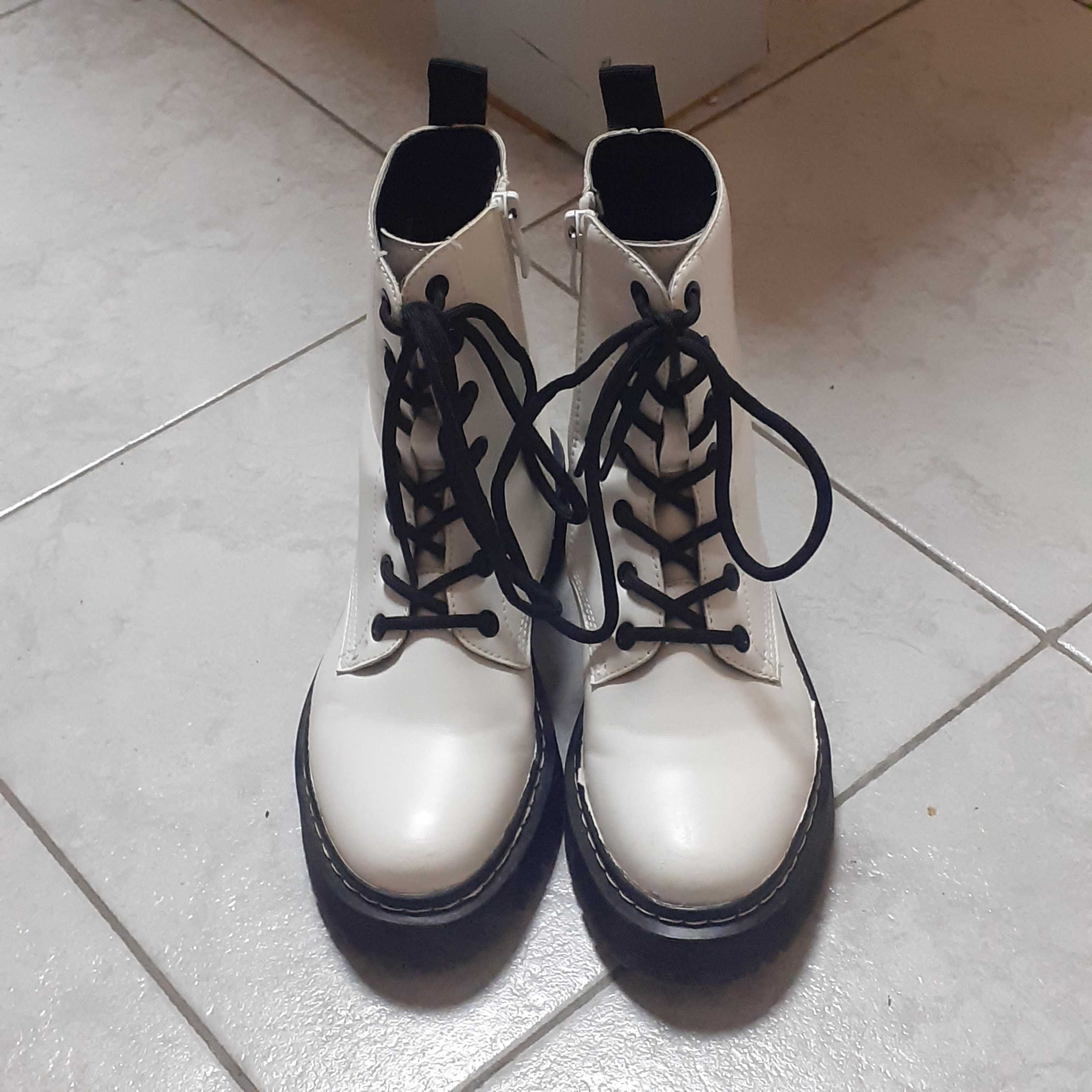 Doc martens обувки