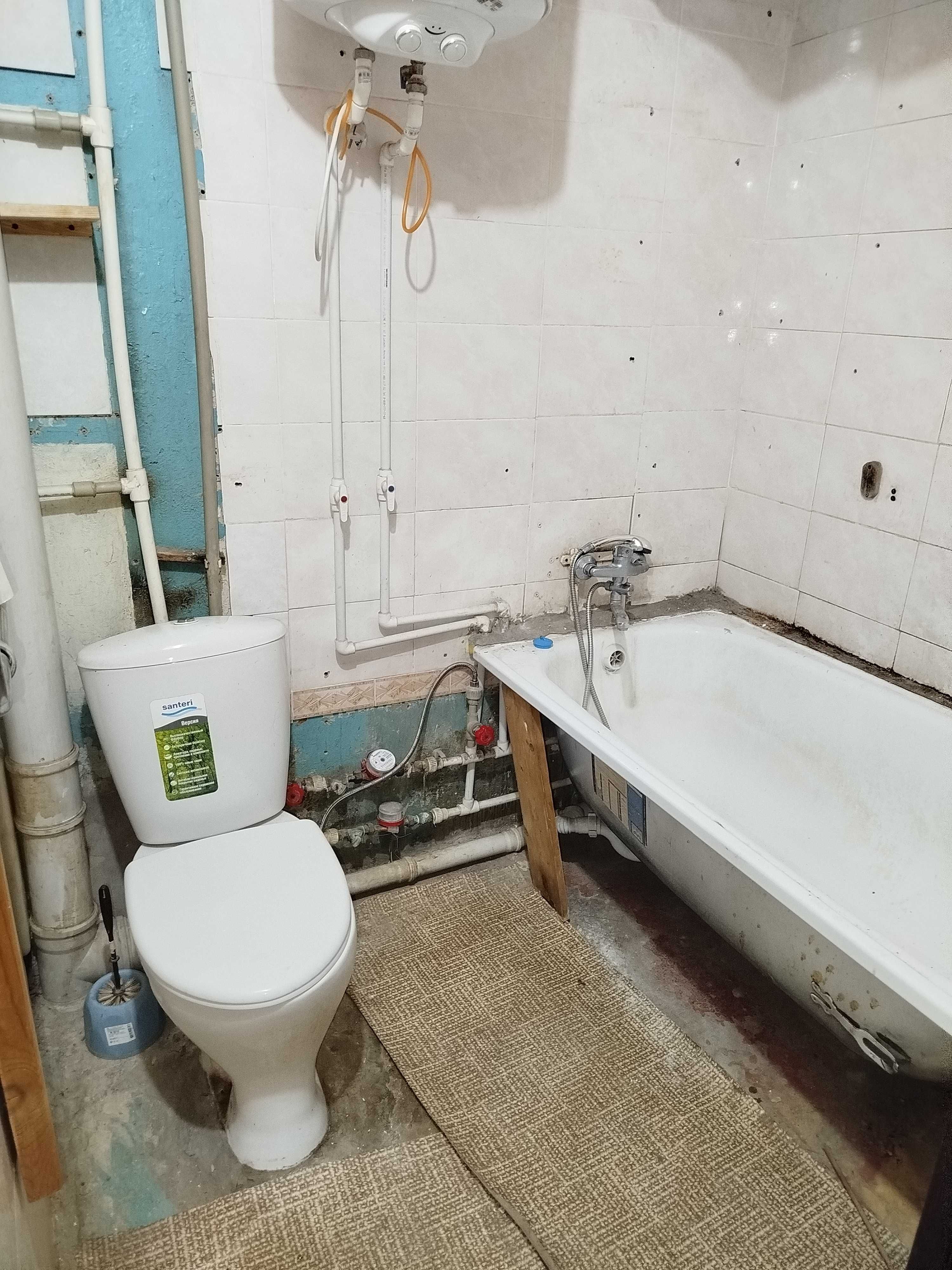 №1480 Продам 2 комнатную квартиру, 3 мкр., пр.Республики