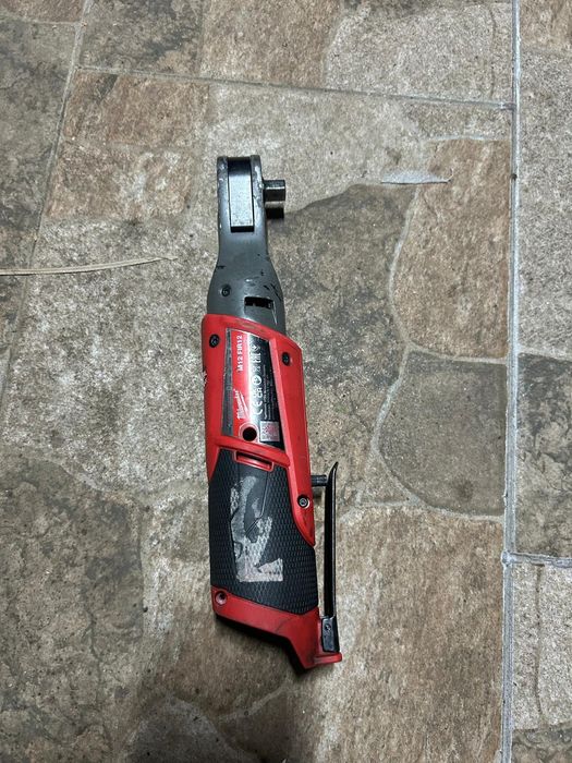 Clichet milwaukee M12