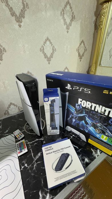 Playstation 5 slim 1tb PS5