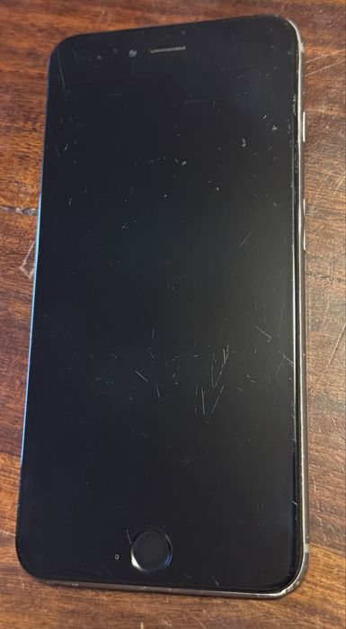 iPhone 6 Plus - dispay spart