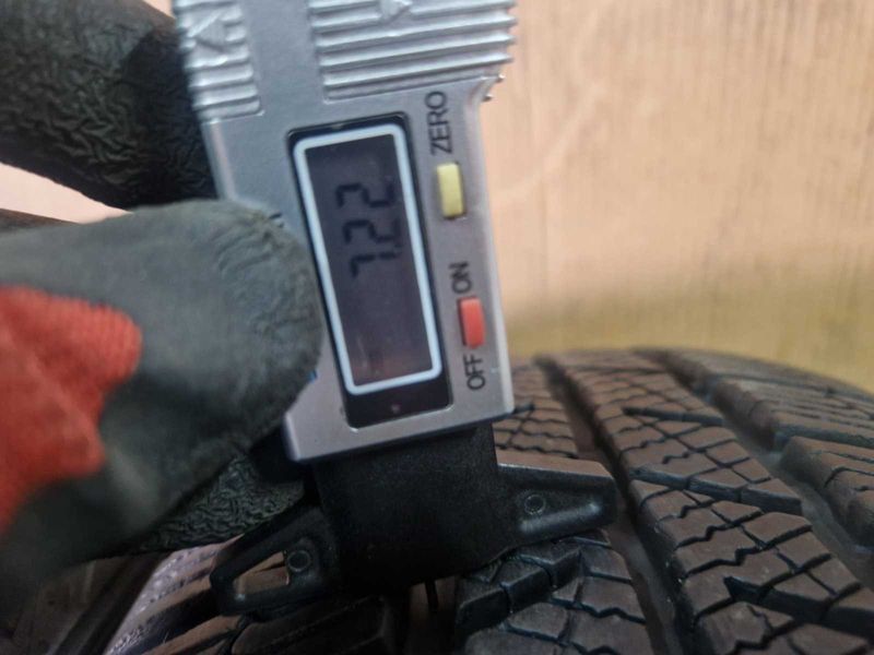 2 Barum  R16 205/60
зимни гуми 
DOT3620