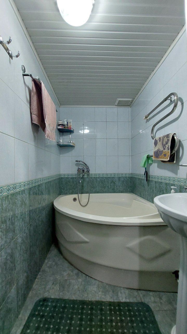 Продаётся 4-х комнатная квартира в Сергели 3