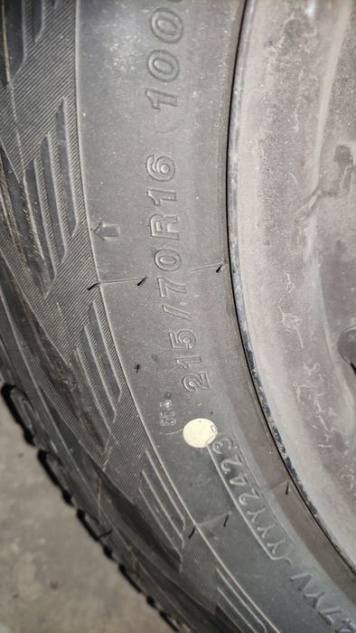 Зимни гуми с джанти Yokohama 215 70 16 за mitsubishi