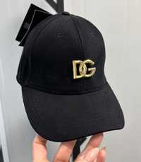 Шапка с козирка D&G