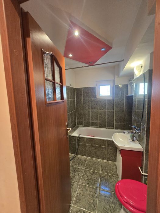 Închiriez apartament 2 camere