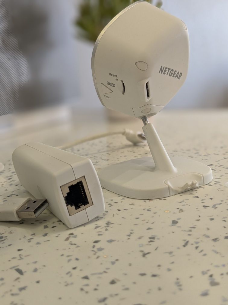 Netgear Arlo Q Plus