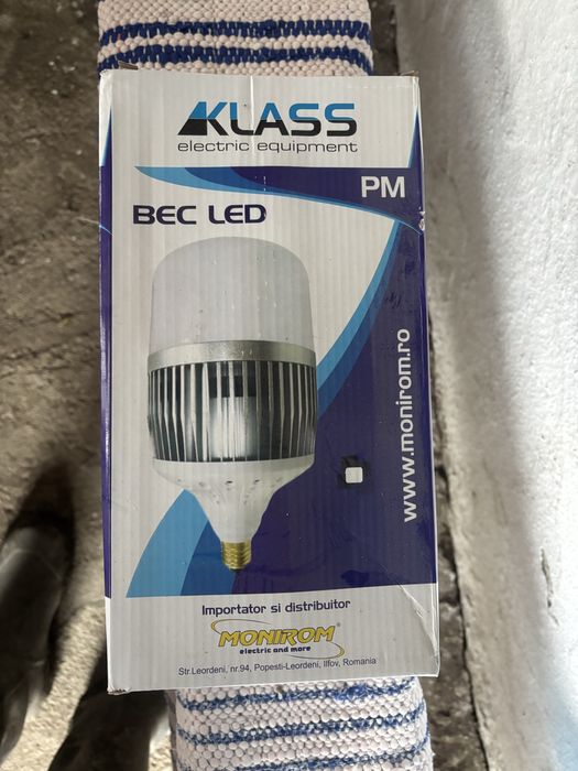 Becuri,proiectoare si lampi pe LED