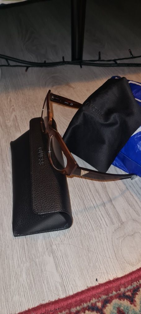 Рамки за очила Guess