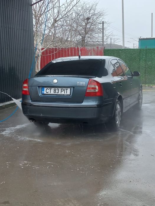 Vând Skoda Octavia 2