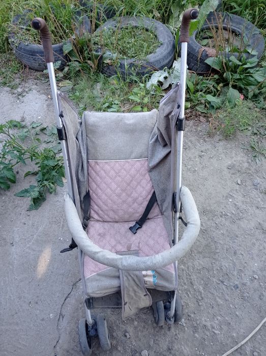 Коляска прогулочная