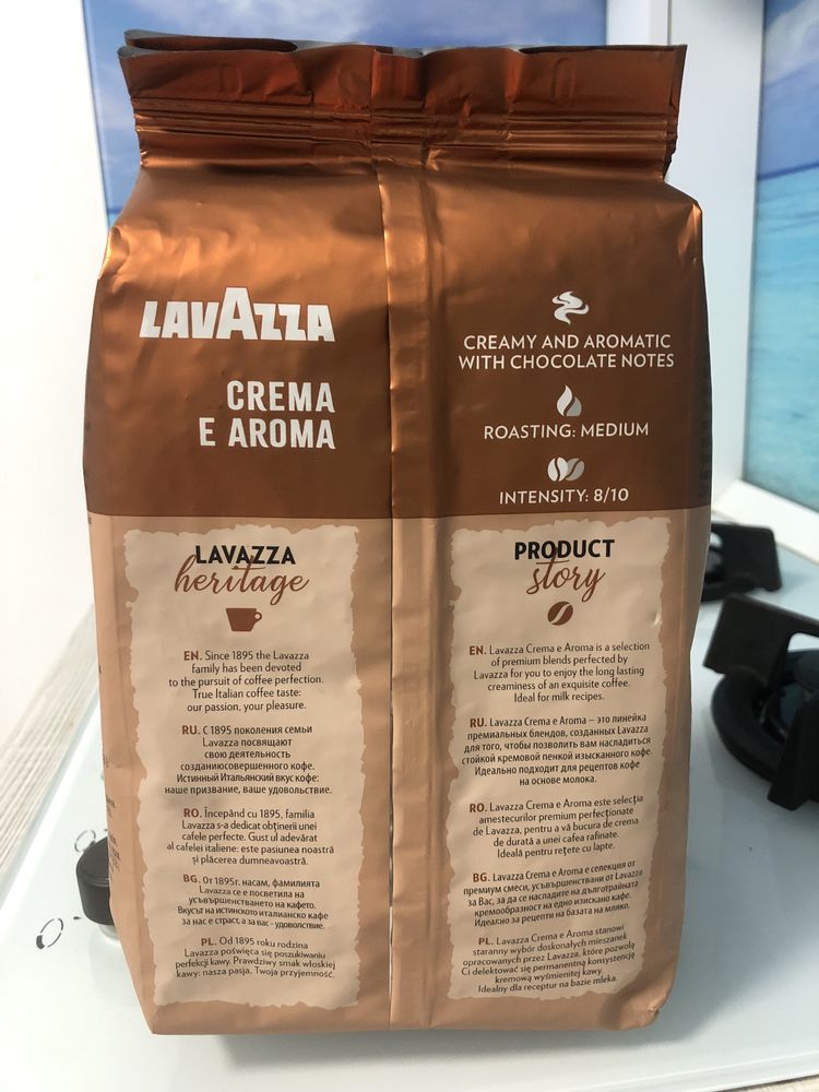Cafea Boabe Lavazza Crema e Aroma 1 kg (transport gratuit)