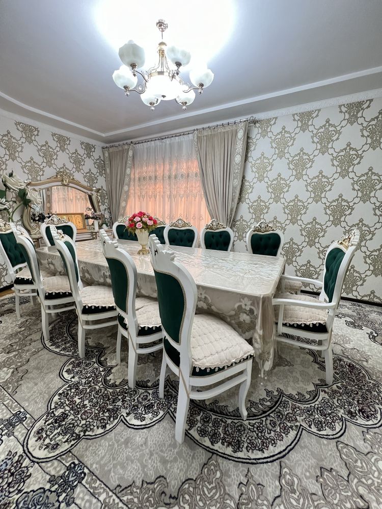 Стол стул сотилади