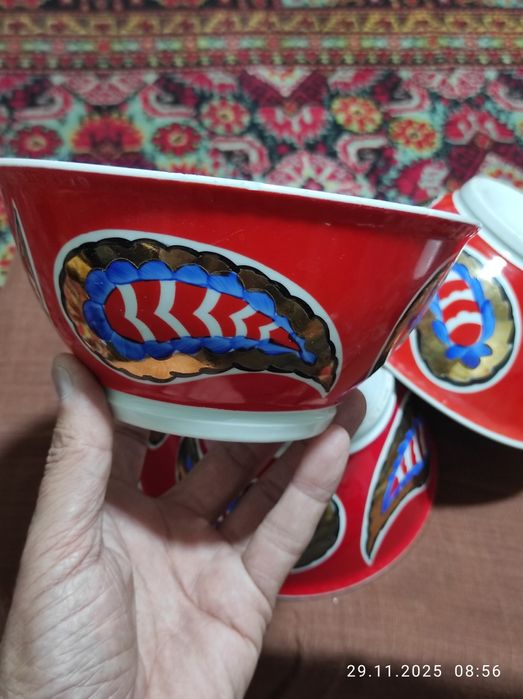 Продаю Посуду кому интересно звоните