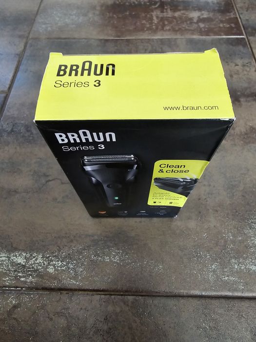 Aparat de ras pentru barbati Braun Nou