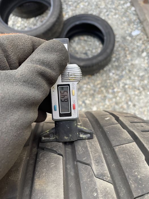 Anv vara 235/40/19 Hankook