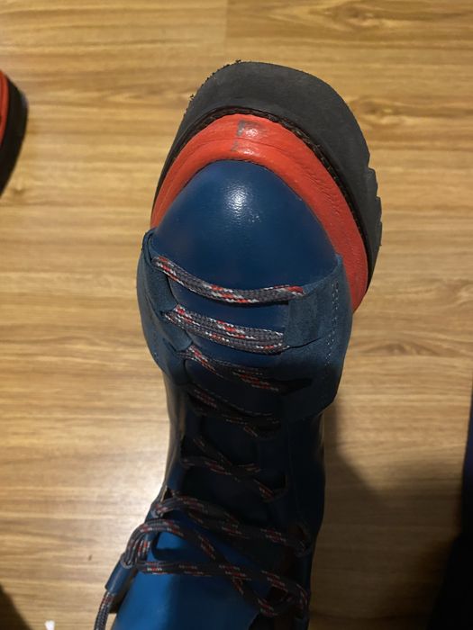 Ghete piele Mihaela Glavan (40)