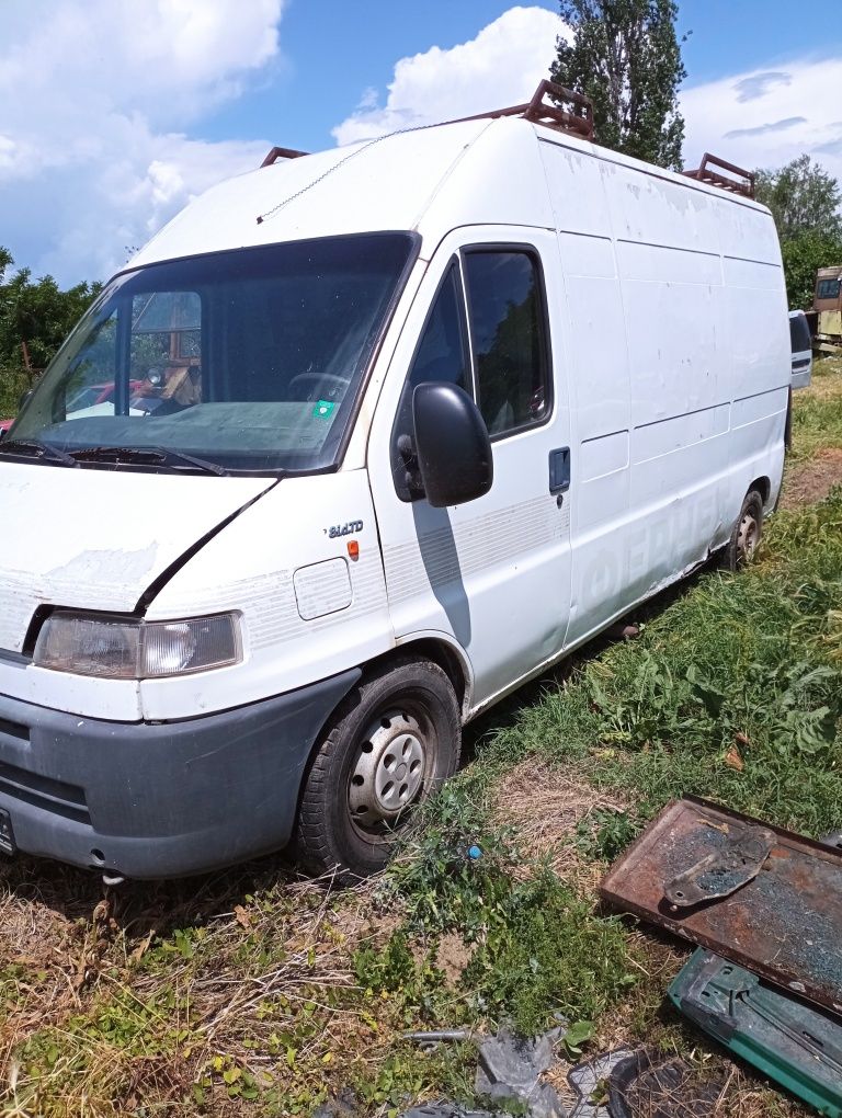 Продавам Фиат Дукато/Fiat Ducato Maxi 2.8 турбо дизел на части.