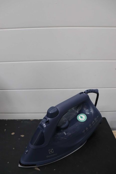 Парна ютия Electrolux E6SI1-4MN Refine 600, 2500W, синя