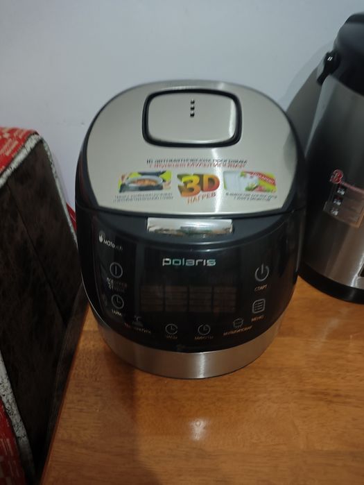 Мультиварка в отличном состоянии