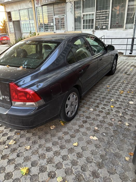 Продавам Volvo s60-2.4 D5