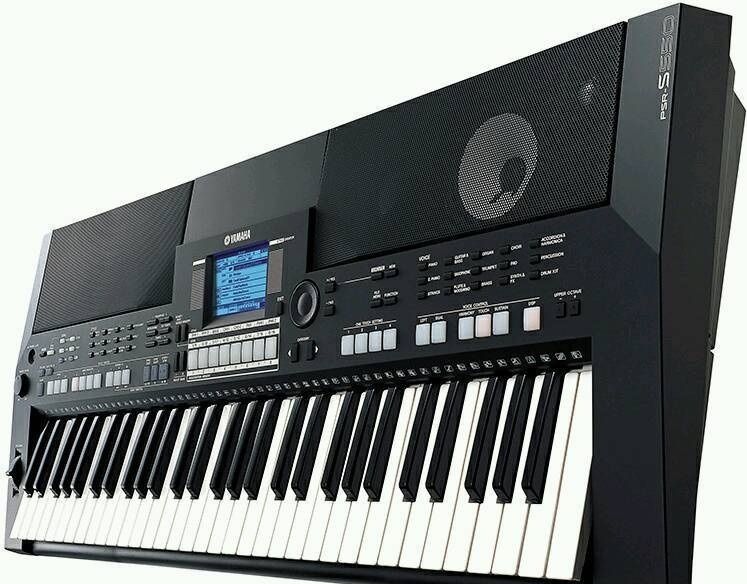 Синтезатор Yamaha PSR S550B