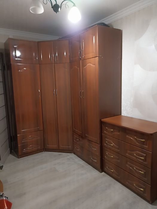 Продам спальный гарнитур