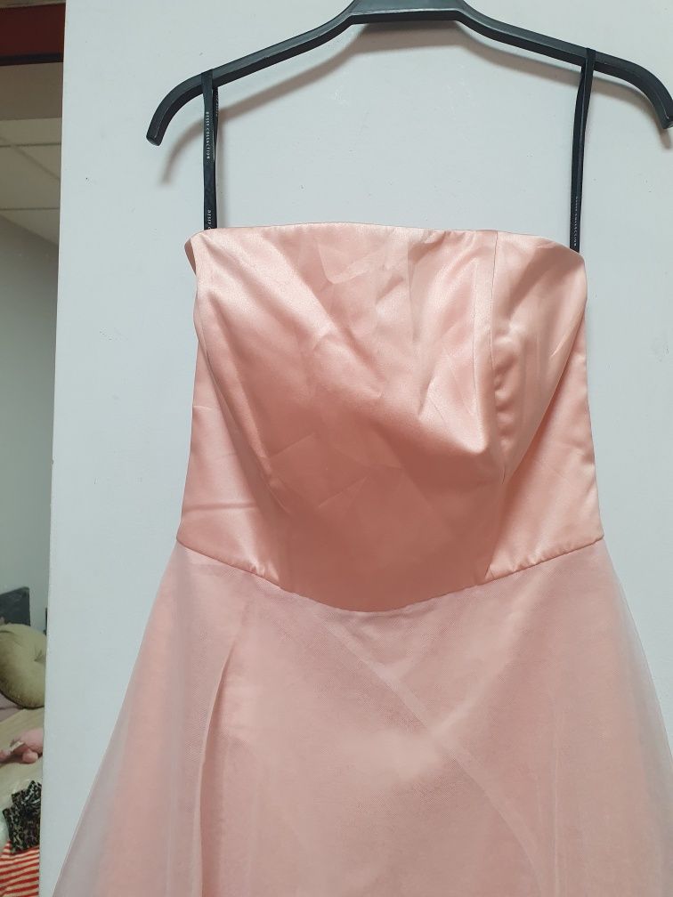 Парти рокля Карри Бретшоу .. Dessy Collection.р40 М..от 350лв.