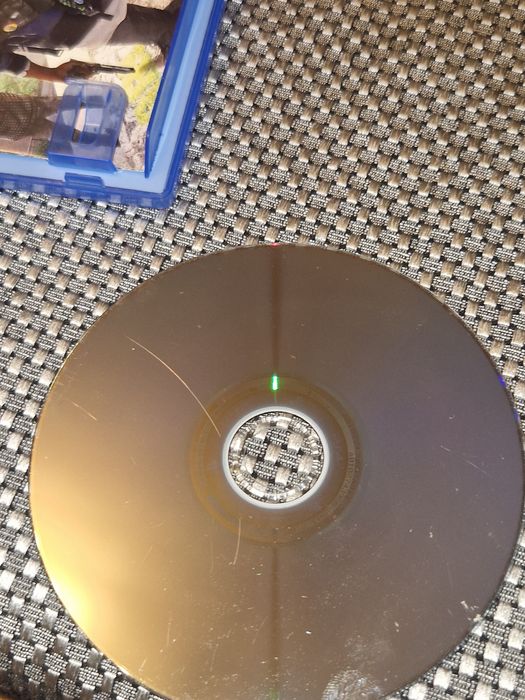 Vând jocuri de PS4: Watch Dogs 2, The Crew 2, Bus Simulator