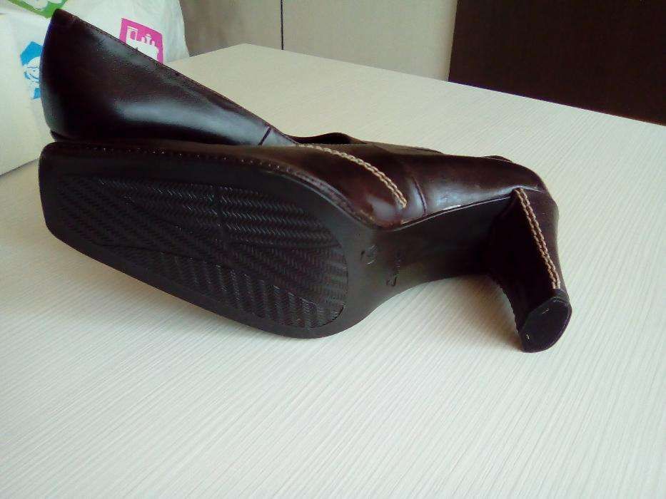 Pantofi din piele maro Clarks 4 (24 cm)