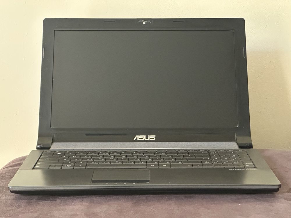 Лаптоп Asus N53SM Intel i7 16GB DDR3 2GB GeForce