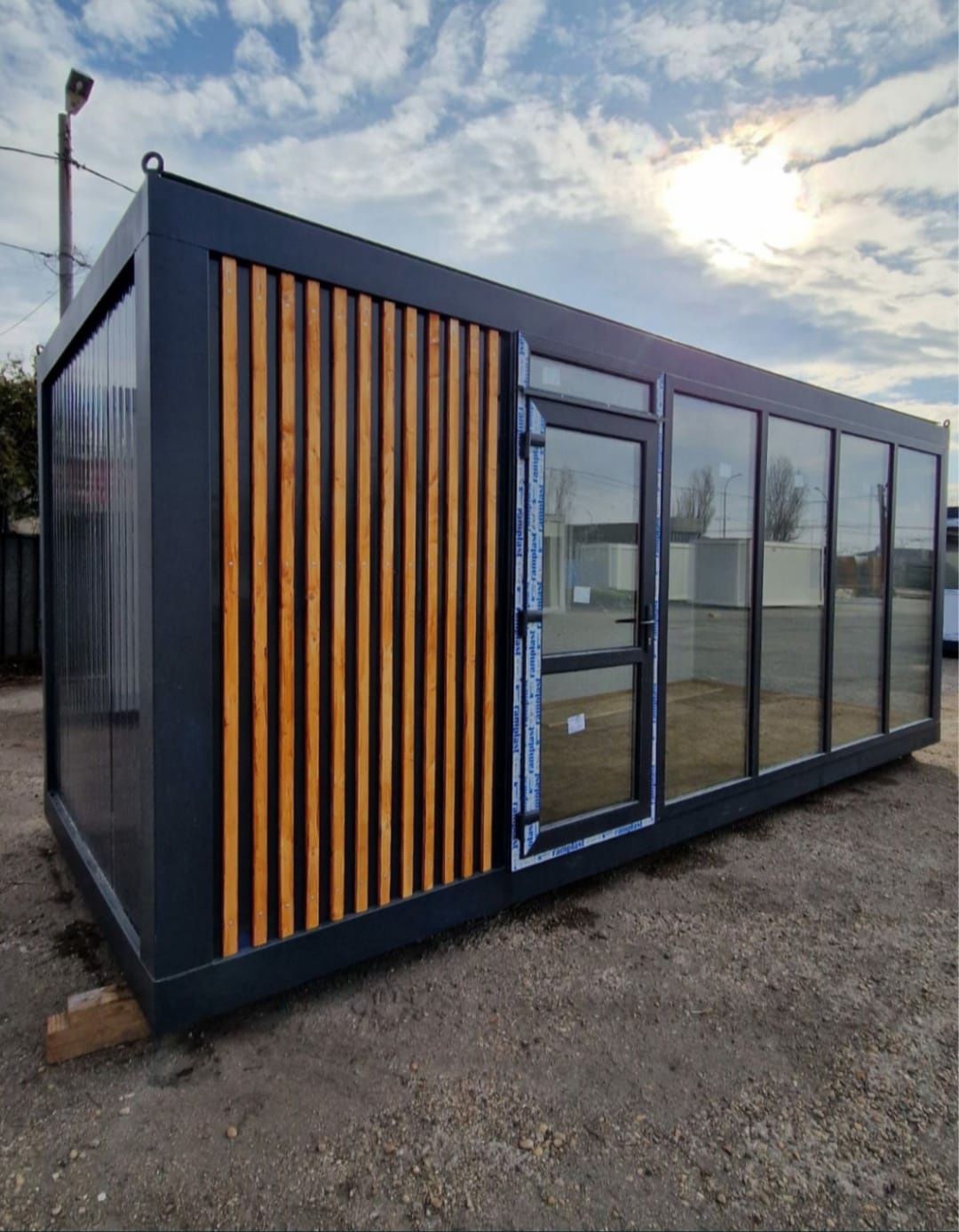 Container modular