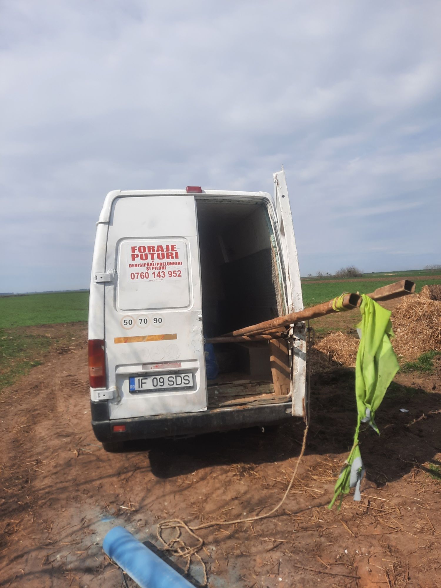 Foraje puțuri apa prelungiri denisipări și piloni .