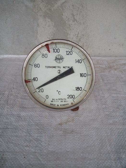 Aparat de masurat temperatura intr-un cazan