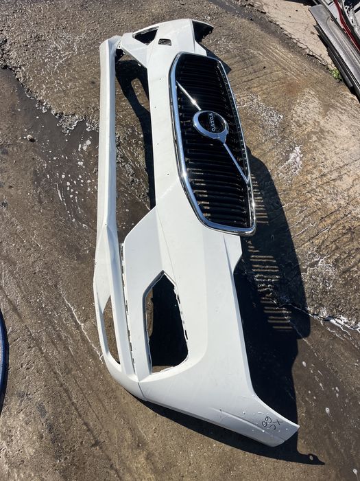 Броня с решетка Volvo XC 60
