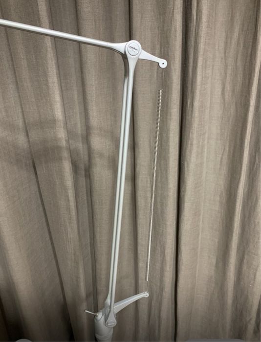 Продам напольную лампу 180 см