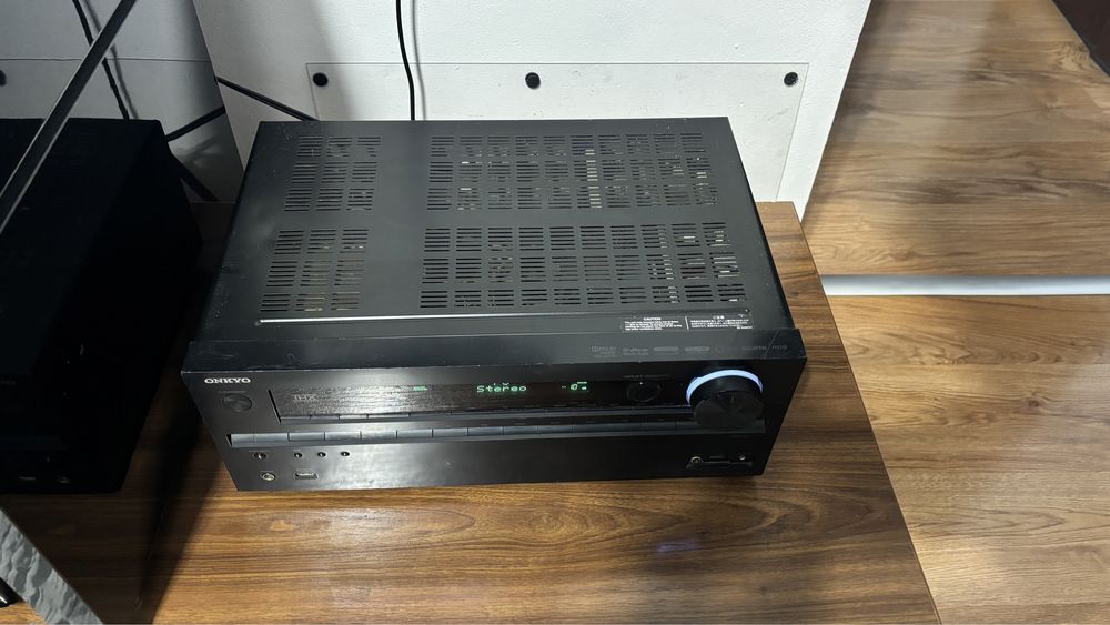 Receiver Onkyo TX NR 609