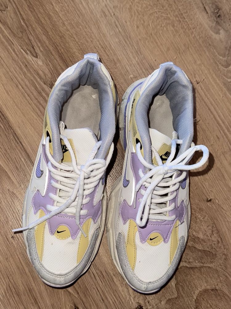 Дамски обувки Nike
