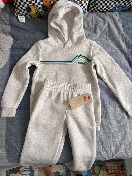 комплект за момче Levi’s 98-104см.