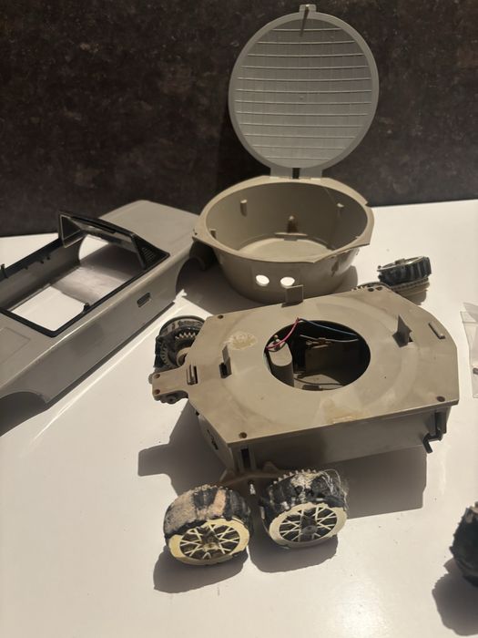 Стари детски играчки за части