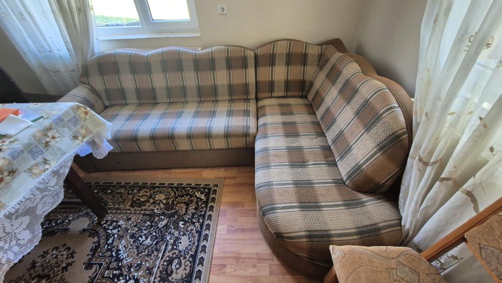 Coltar extensibil cu fotoliu