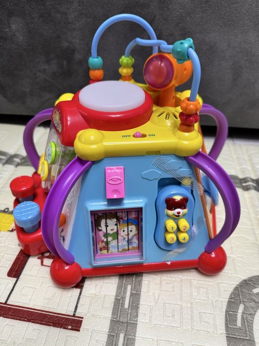 Vand centru de activitati