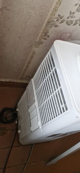 Кондиционер напольный