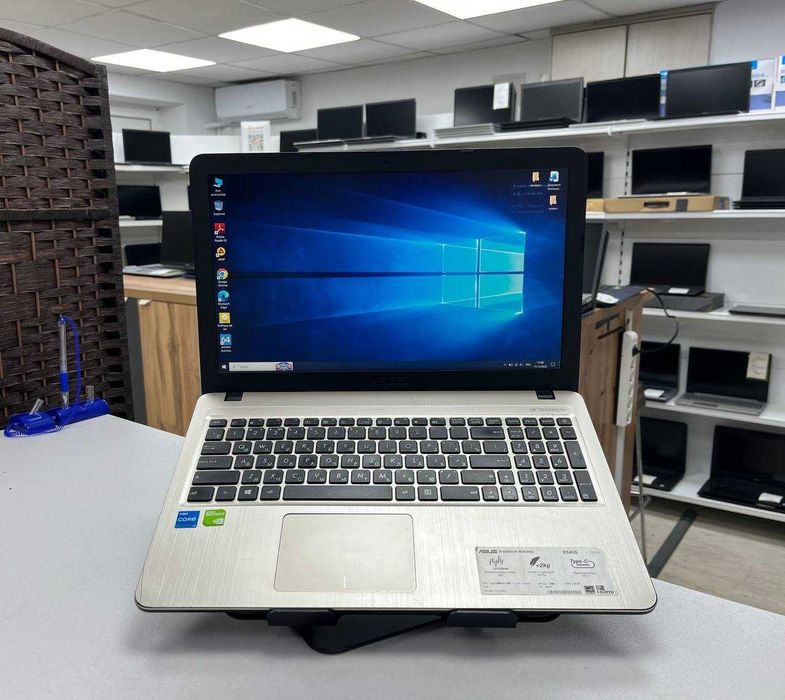 ASUS X540 Core i3/ОЗУ8/SSD128/GeForce 2gb бюджетный ноутбук для офиса