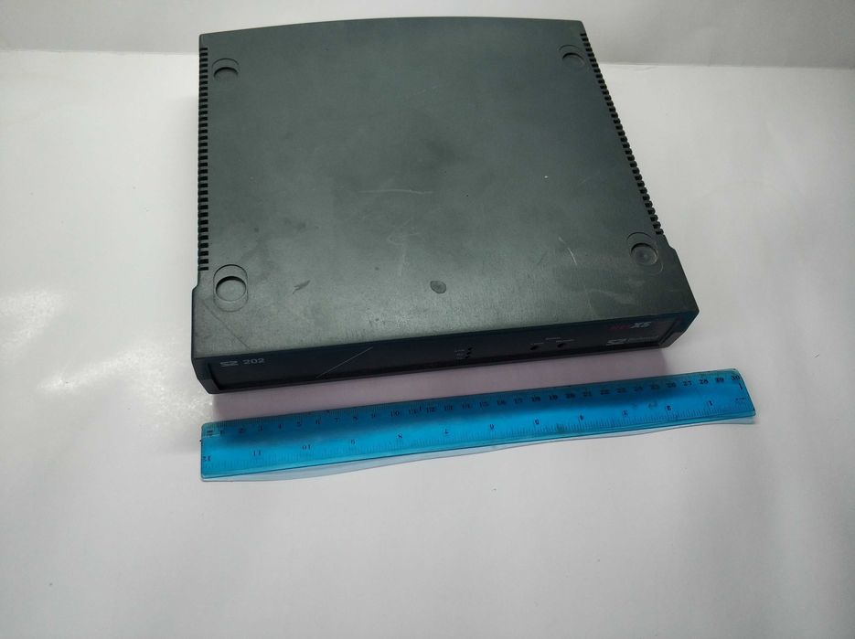 Метална кутия. Пластмасова кутия. Алуминиева кутия.