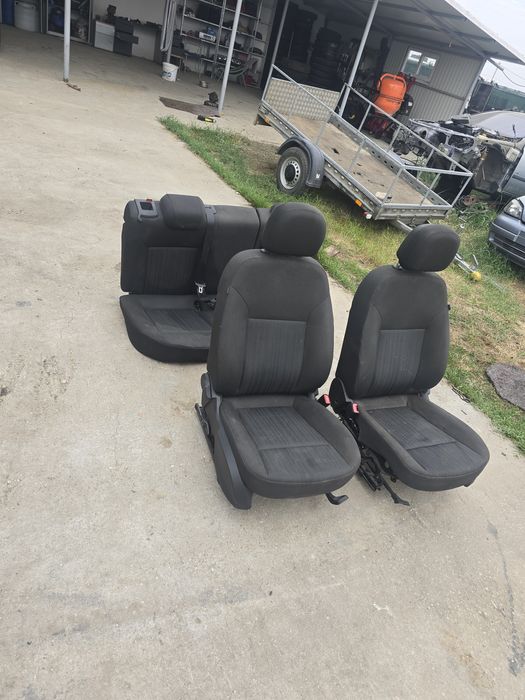 Interior complet fara incalzire scaune si bancheta Opel Astra j